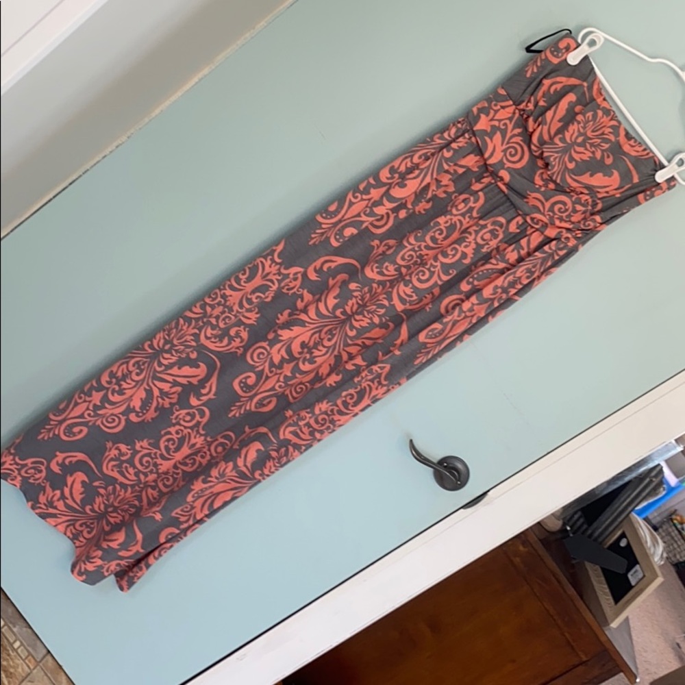 Women’s strapless maxi dress